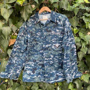 Vintage US Navy Digital Camouflage Jacket Size Medium Long